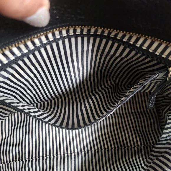 Kate Spade Black Pebble Leather Tote with Striped Bow GUC - Picture 3 of 16